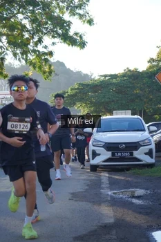 Runner Photo 1650082