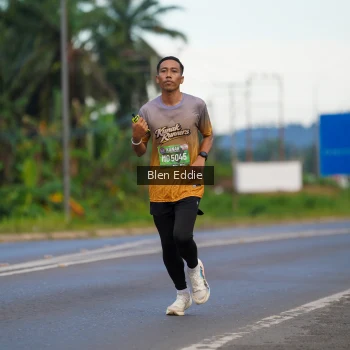 Runner Photo 1650084