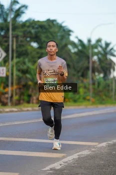 Runner Photo 1650129
