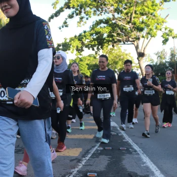 Runner Photo 1650135