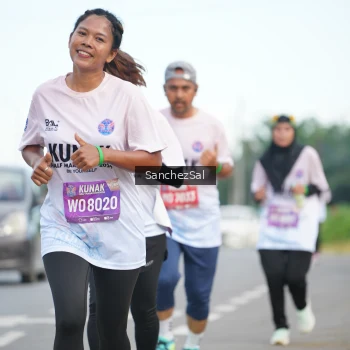 Runner Photo 1650201