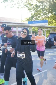 Runner Photo 1650216