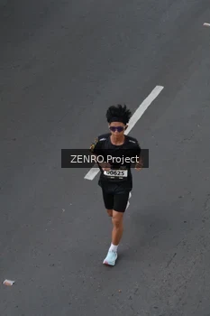Runner Photo 1650236