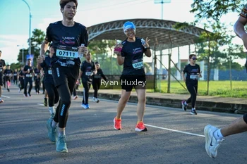 Runner Photo 1650250