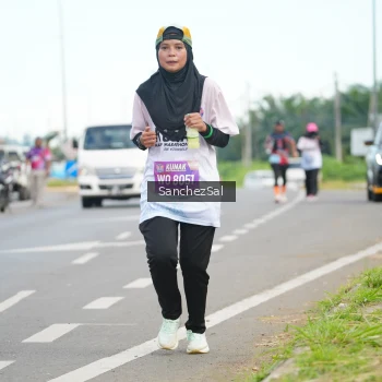 Runner Photo 1650310