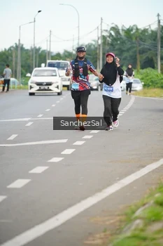 Runner Photo 1650331