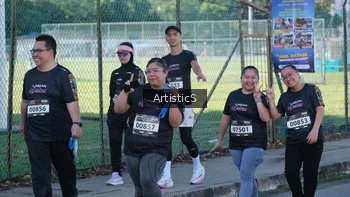 Runner Photo 1650334
