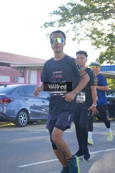 Runner Photo 1650377