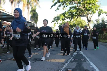 Runner Photo 1650380