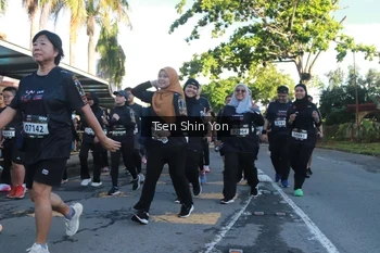 Runner Photo 1650386