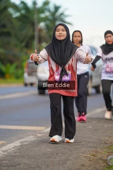 Runner Photo 1650398