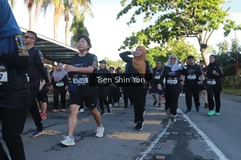 Runner Photo 1650404