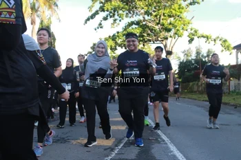 Runner Photo 1650430