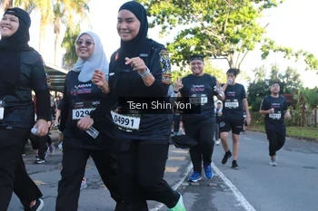Runner Photo 1650435