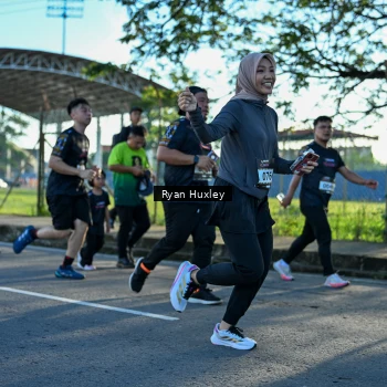 Runner Photo 1650471