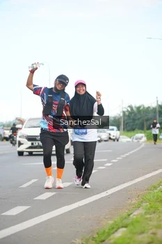 Runner Photo 1650486