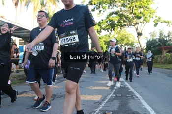 Runner Photo 1650501