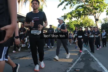 Runner Photo 1650512