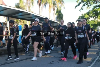 Runner Photo 1650565