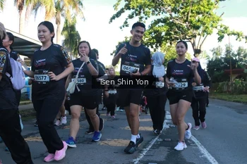 Runner Photo 1650602
