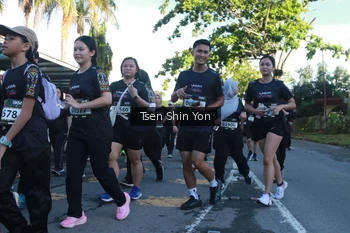 Runner Photo 1650604