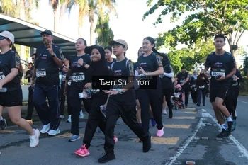 Runner Photo 1650612