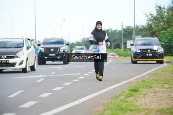 Runner Photo 1650618