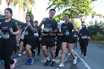 Runner Photo 1650631