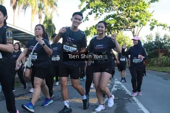 Runner Photo 1650637