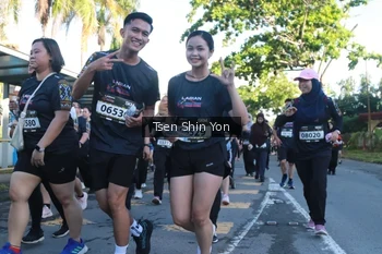 Runner Photo 1650638