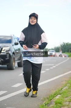 Runner Photo 1650664