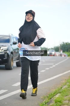 Runner Photo 1650670