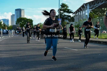 Runner Photo 1650702