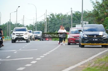 Runner Photo 1650825