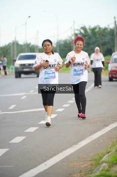 Runner Photo 1650937