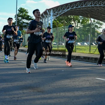 Runner Photo 1650944