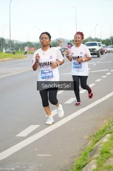 Runner Photo 1651020
