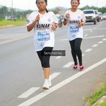 Runner Photo 1651032