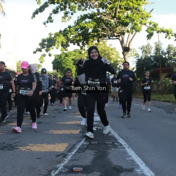 Runner Photo 1651040