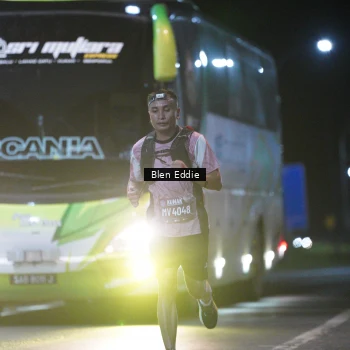 Runner Photo 1651077