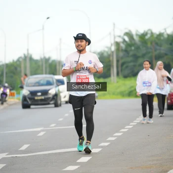 Runner Photo 1651287