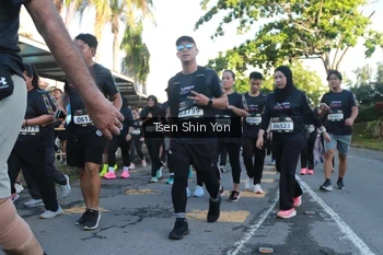 Runner Photo 1651353