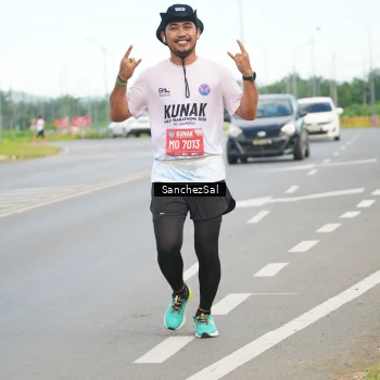 Runner Photo 1651447