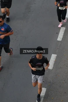 Runner Photo 1651465