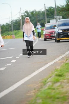 Runner Photo 1651502