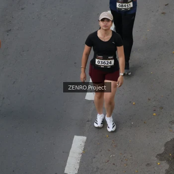 Runner Photo 1651644