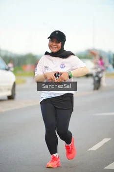 Runner Photo 1651680