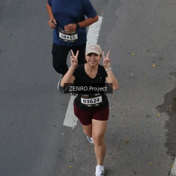 Runner Photo 1651715