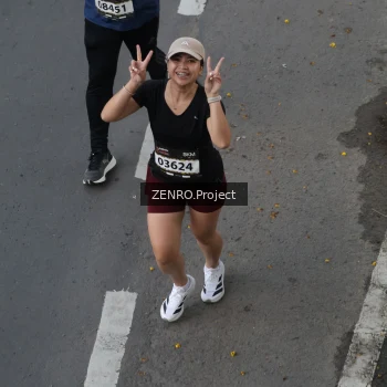 Runner Photo 1651747