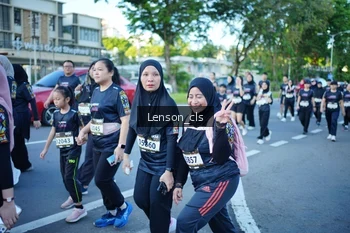Runner Photo 1651765